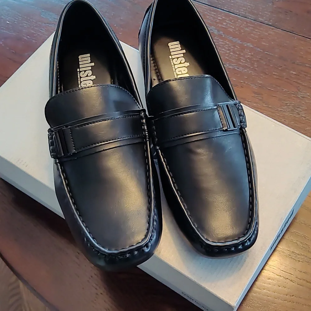 Unlisted by Kenneth Cole men's loafer-NEW